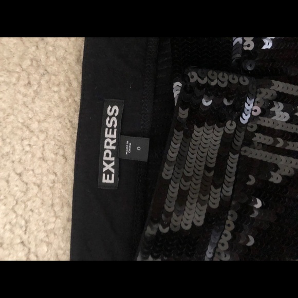 Express sequin shorts - Picture 2 of 2